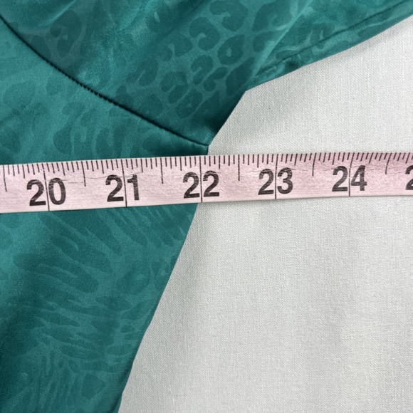 Rachel Zoe Blouse Womens XL Crop Top Green Long Sleeve Animal Print Holiday - Picture 11 of 14